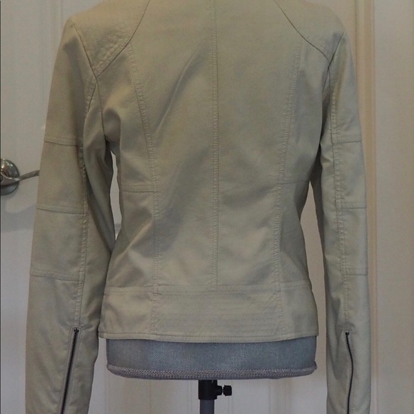 Faux leather cream color jacket - Picture 5 of 5
